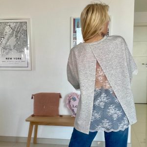 Top dentelle gris dos