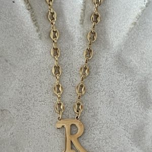 Collier R