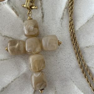 Sautoir Maldives camel