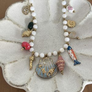 Collier sea surf