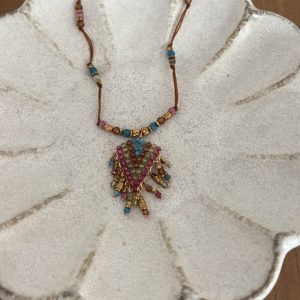 Collier talisman multi rose