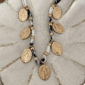 Collier bandana madone noir et blanc