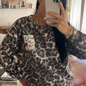 Sweat emy leo more amor